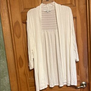 Women’s Olive+Rose Flowy Cardigan White Open Front Summer Weight Size 1X
